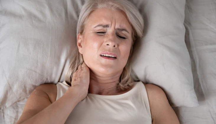 neck pain with derila pillow